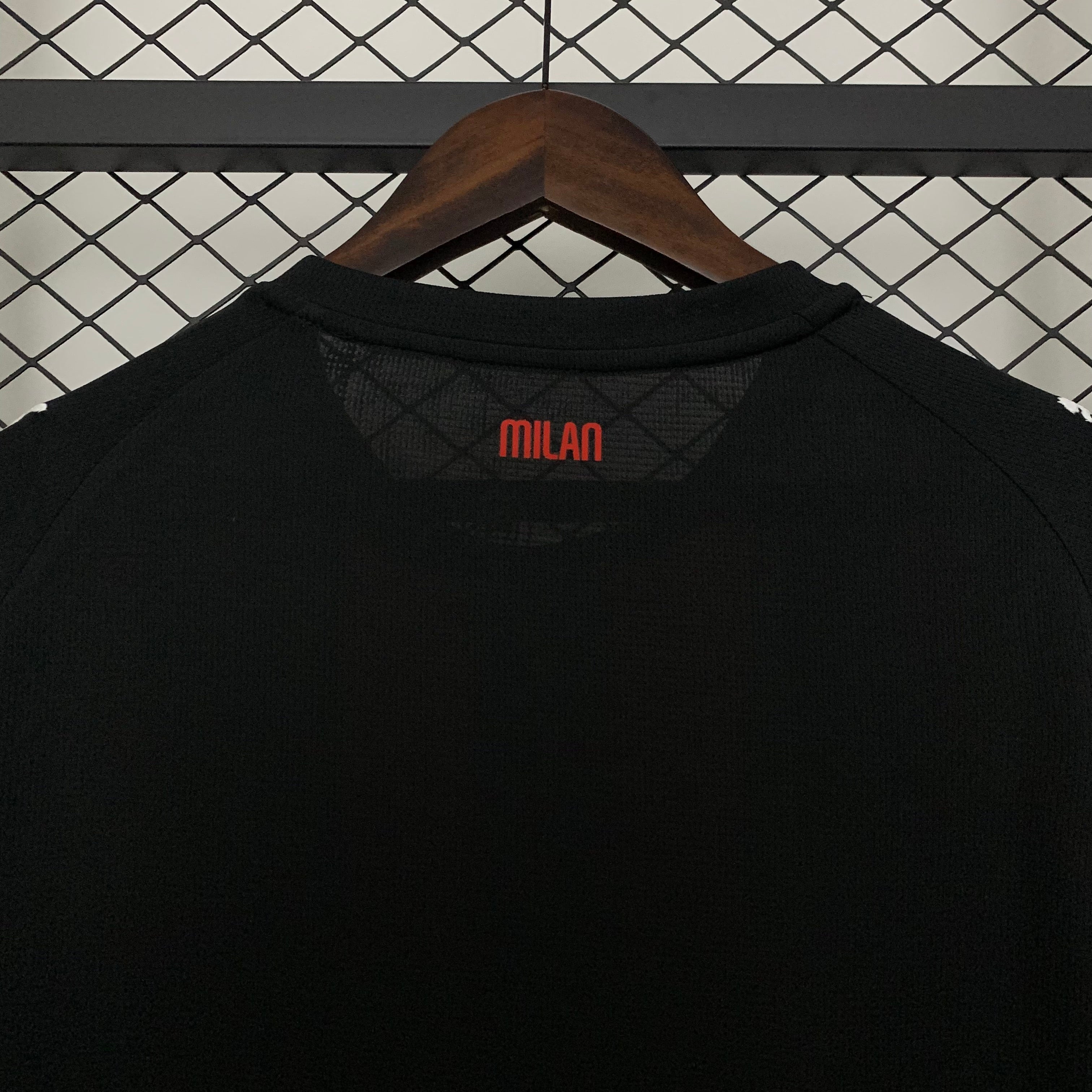 MAILLOT AC MILAN DOMICILE 2025/2026