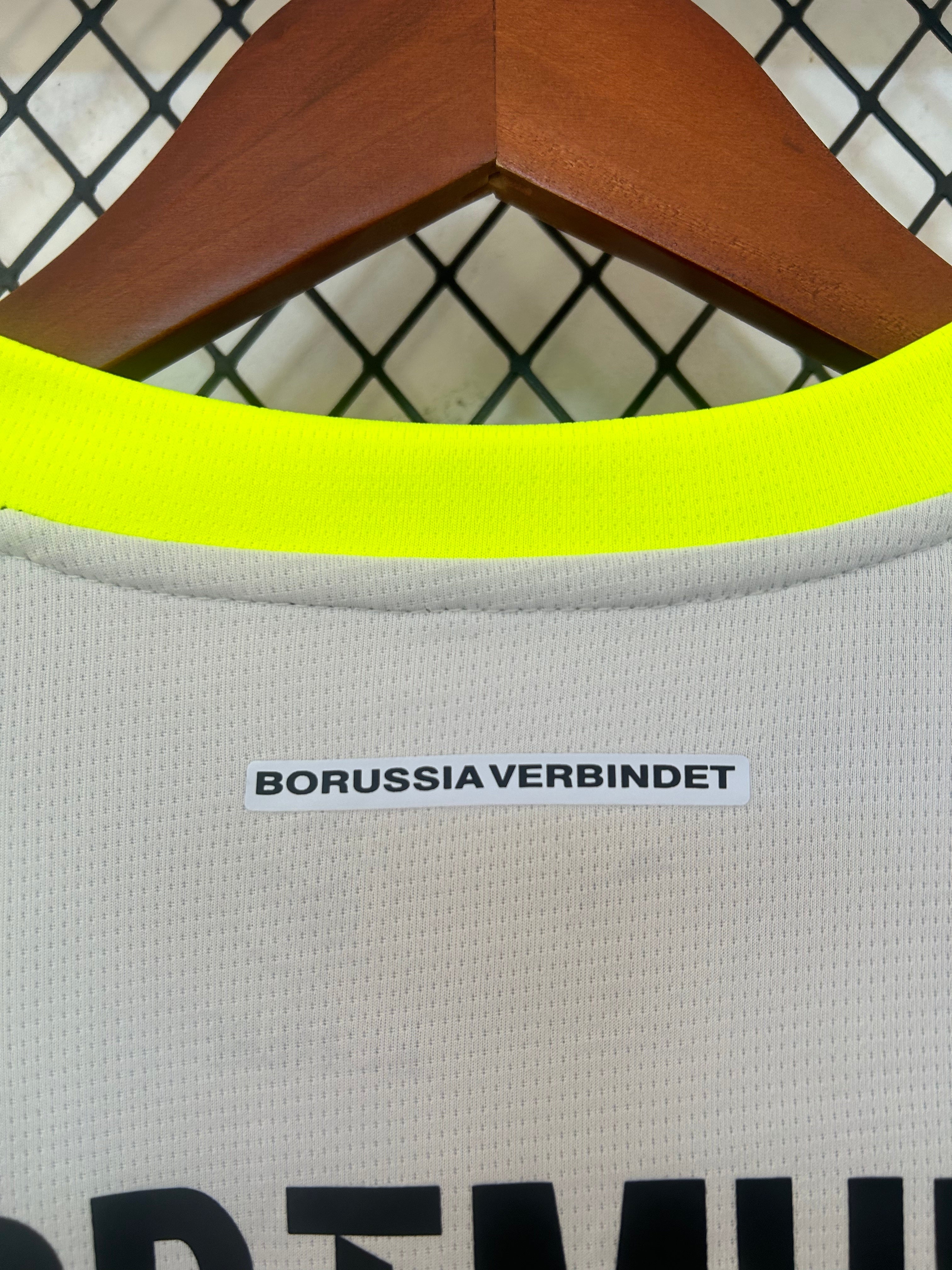 MAILLOT DORTMUND EXTÉRIEUR 2025/2026