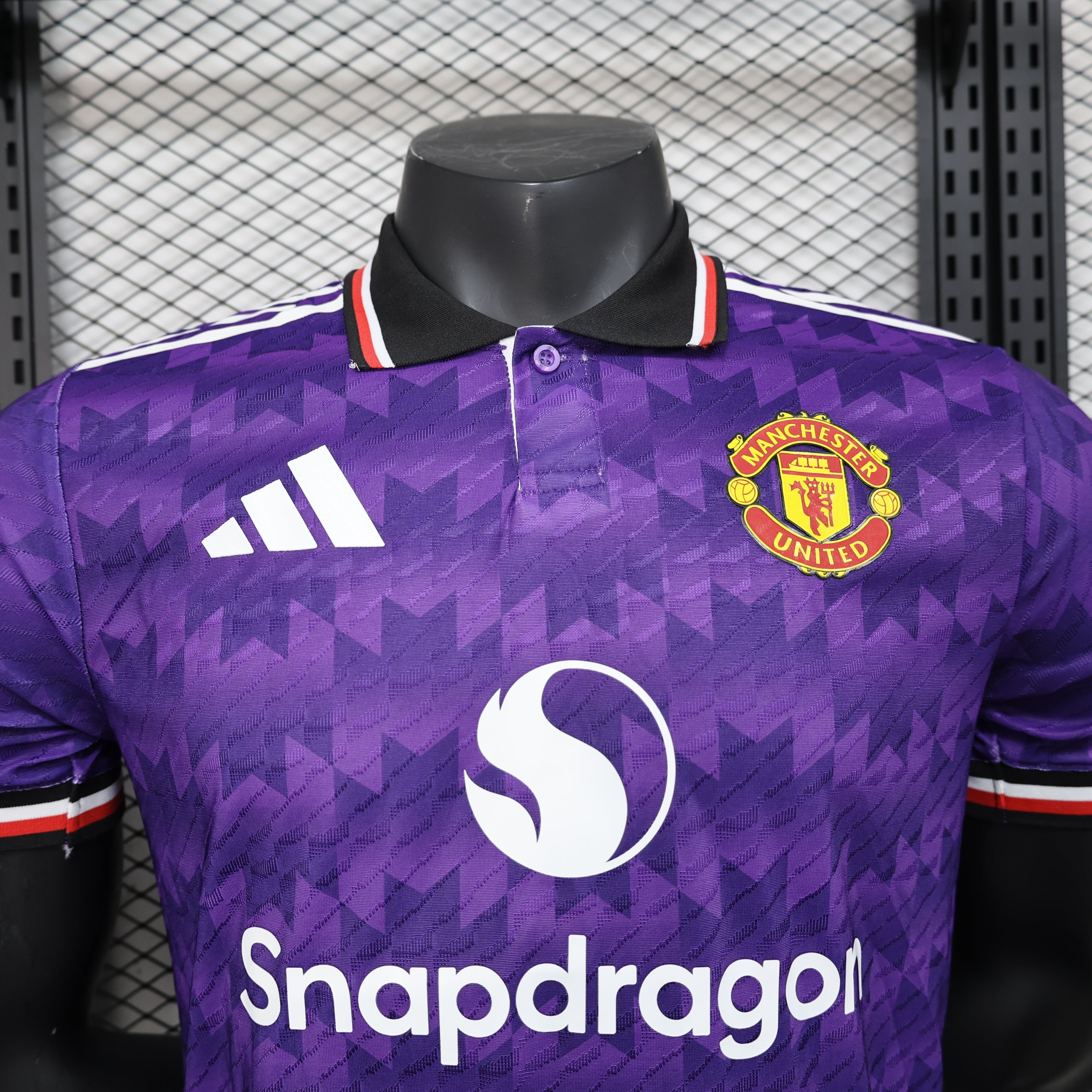 MAILLOT MANCHESTER UNITED THRID 2023/2024