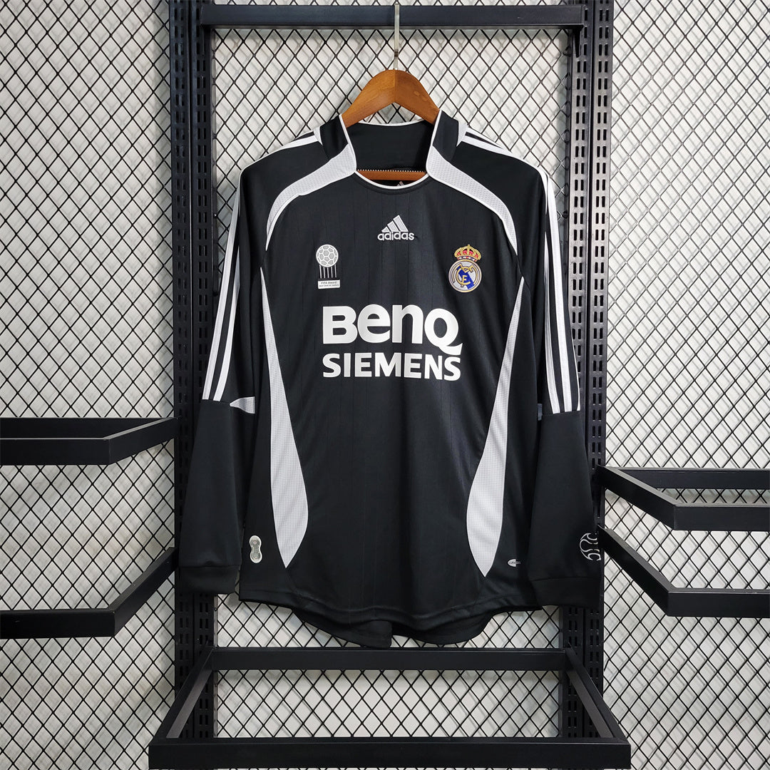 MAILLOT REAL MADRID 2006/2007 VERSION MANCHES LONGUES