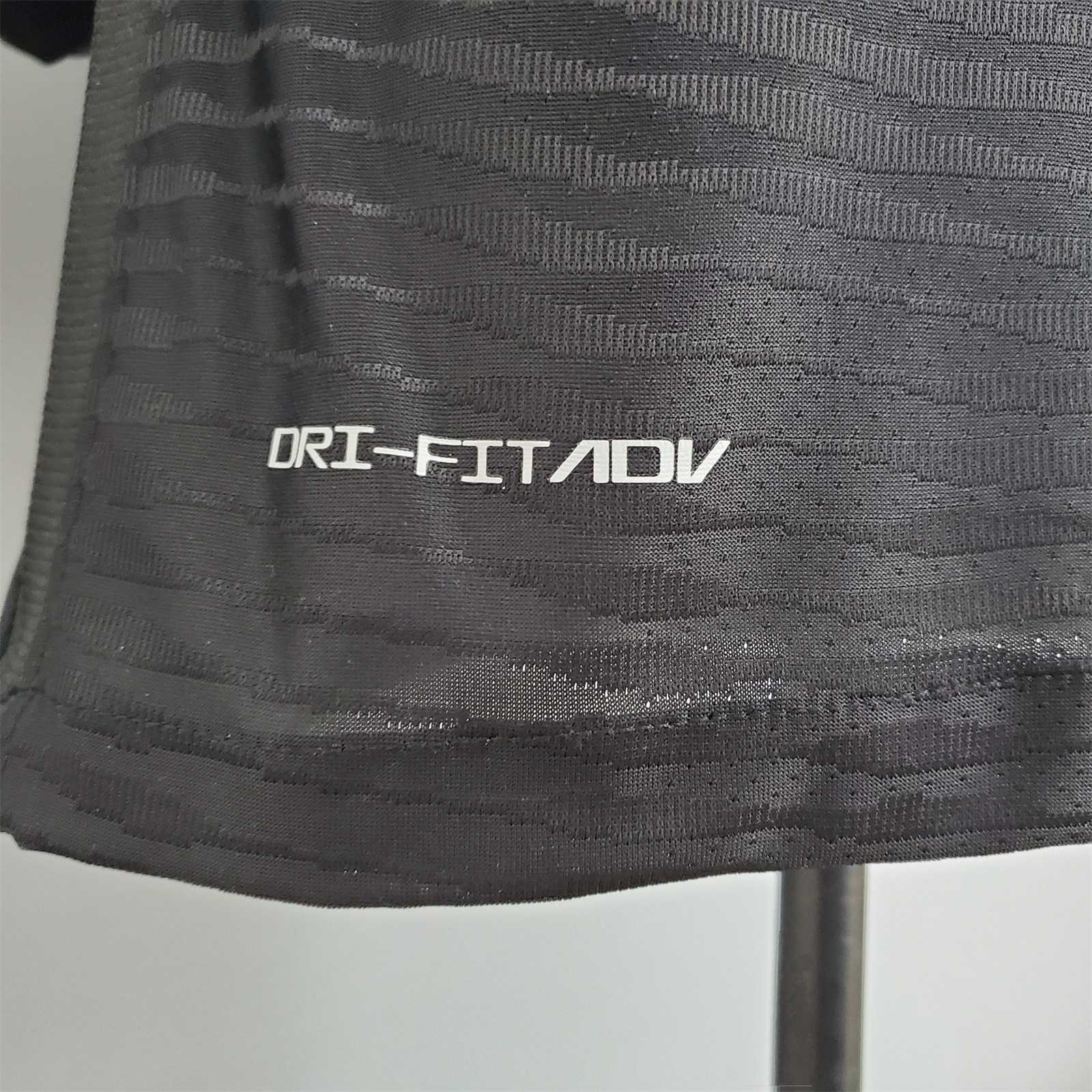 MAILLOT PARIS SG 2021/2022 VERSION MANCHES LONGUES