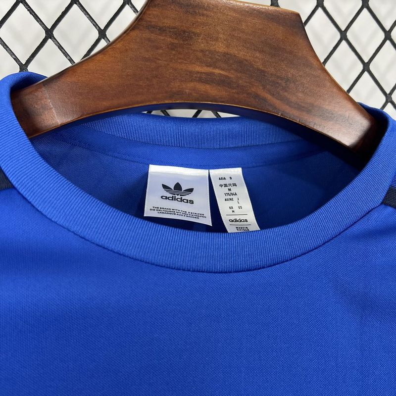 MAILLOT RETRO MANCHESTER UNITED 2024/2025 VERSION MANCHES LONGUES