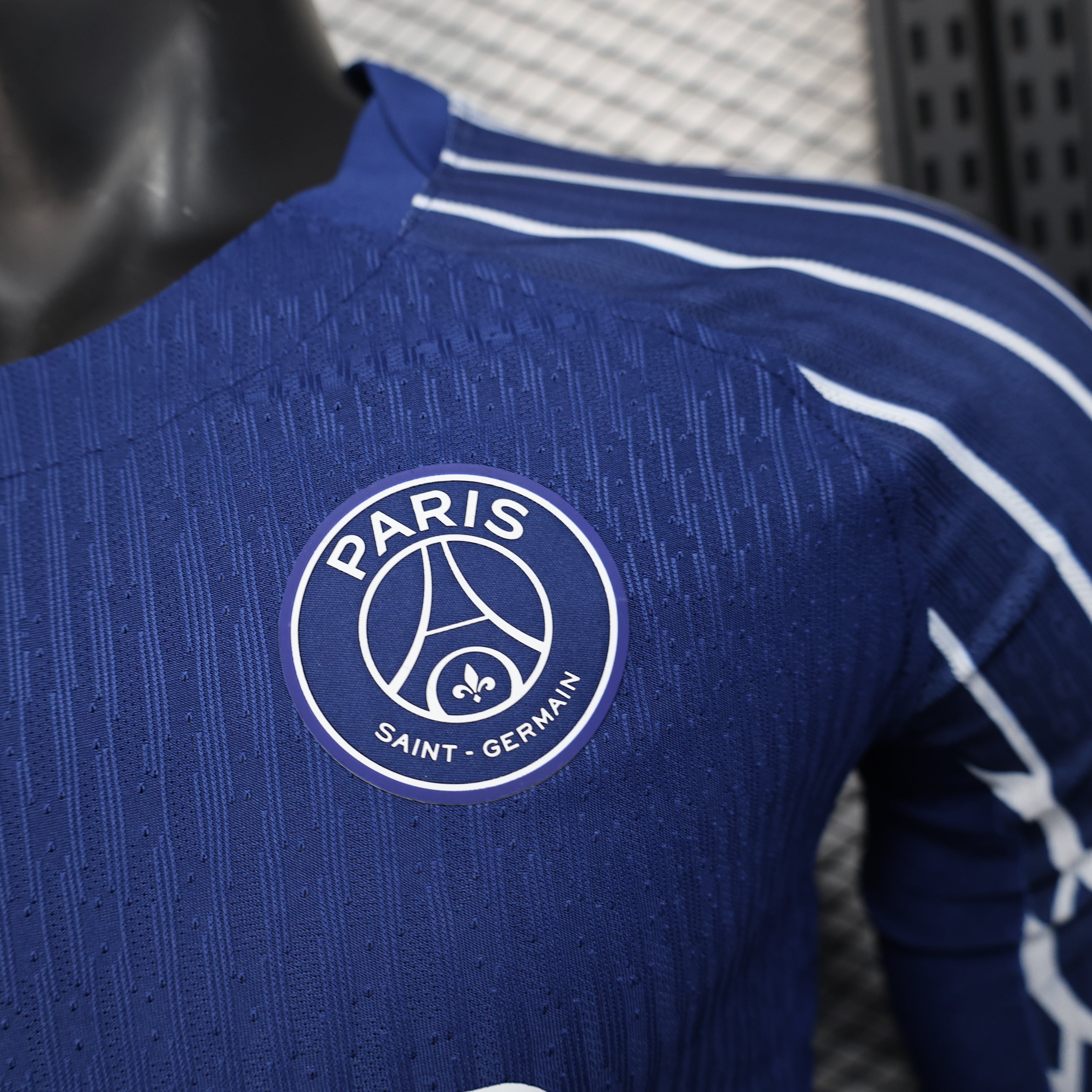 MAILLOT PARIS EDITION FOURTH MANCHES LONGUES 2024/2025