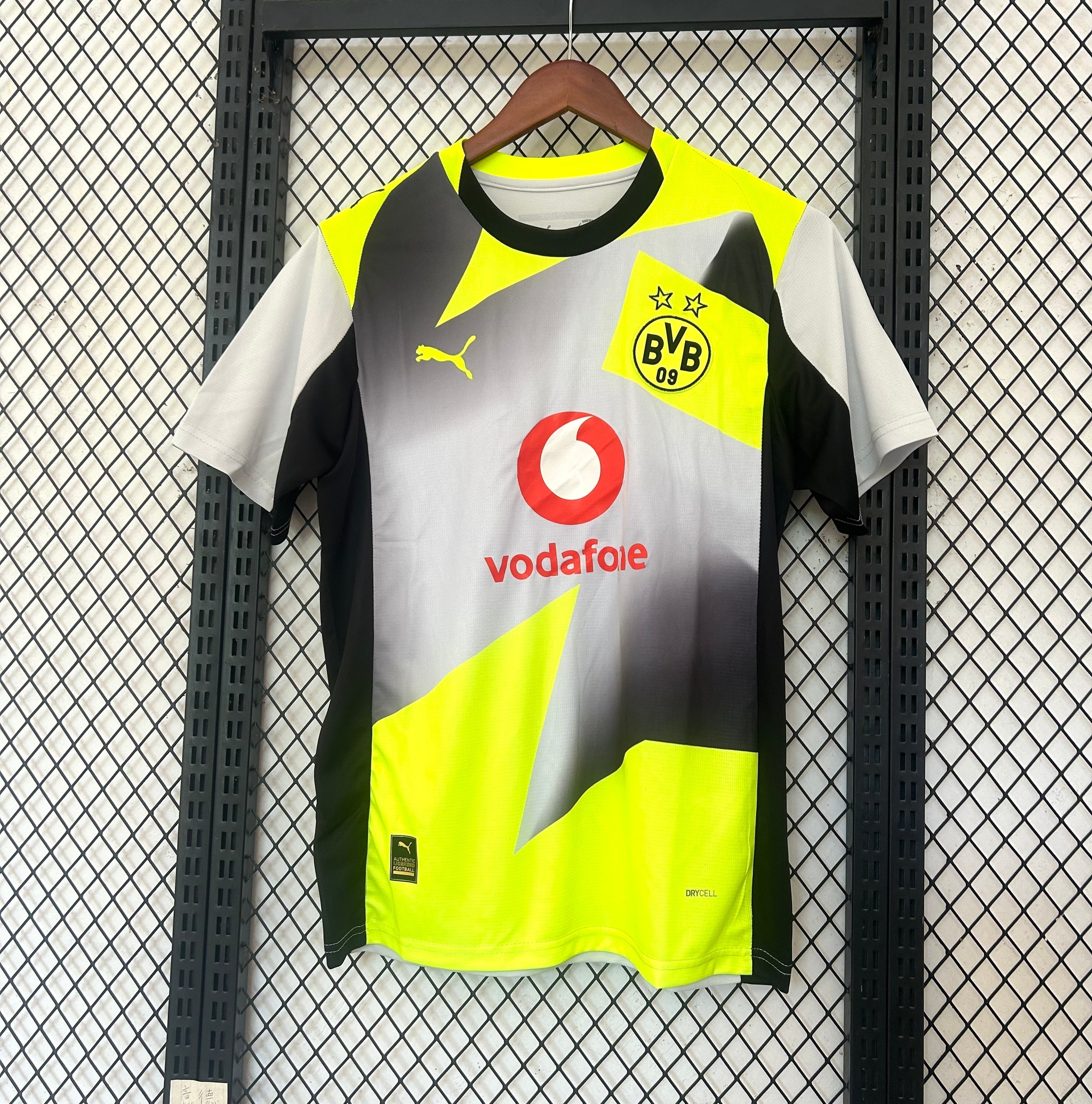 MAILLOT DORTMUND EXTÉRIEUR 2025/2026