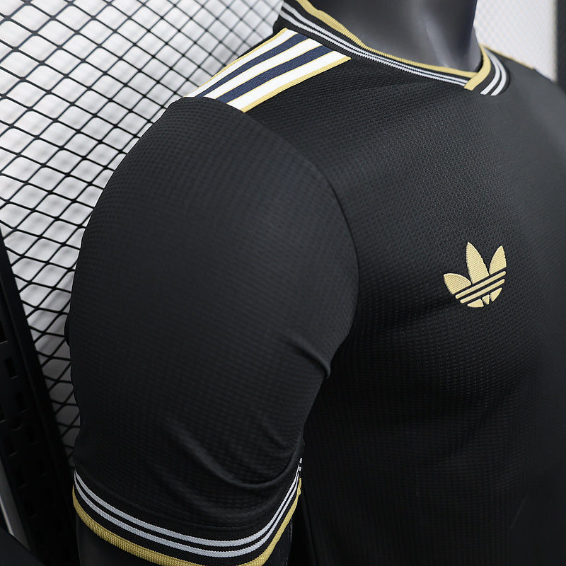 MAILLOT JUVENTUS ÉDITION SPÉCIALE NOIR 2025/2026