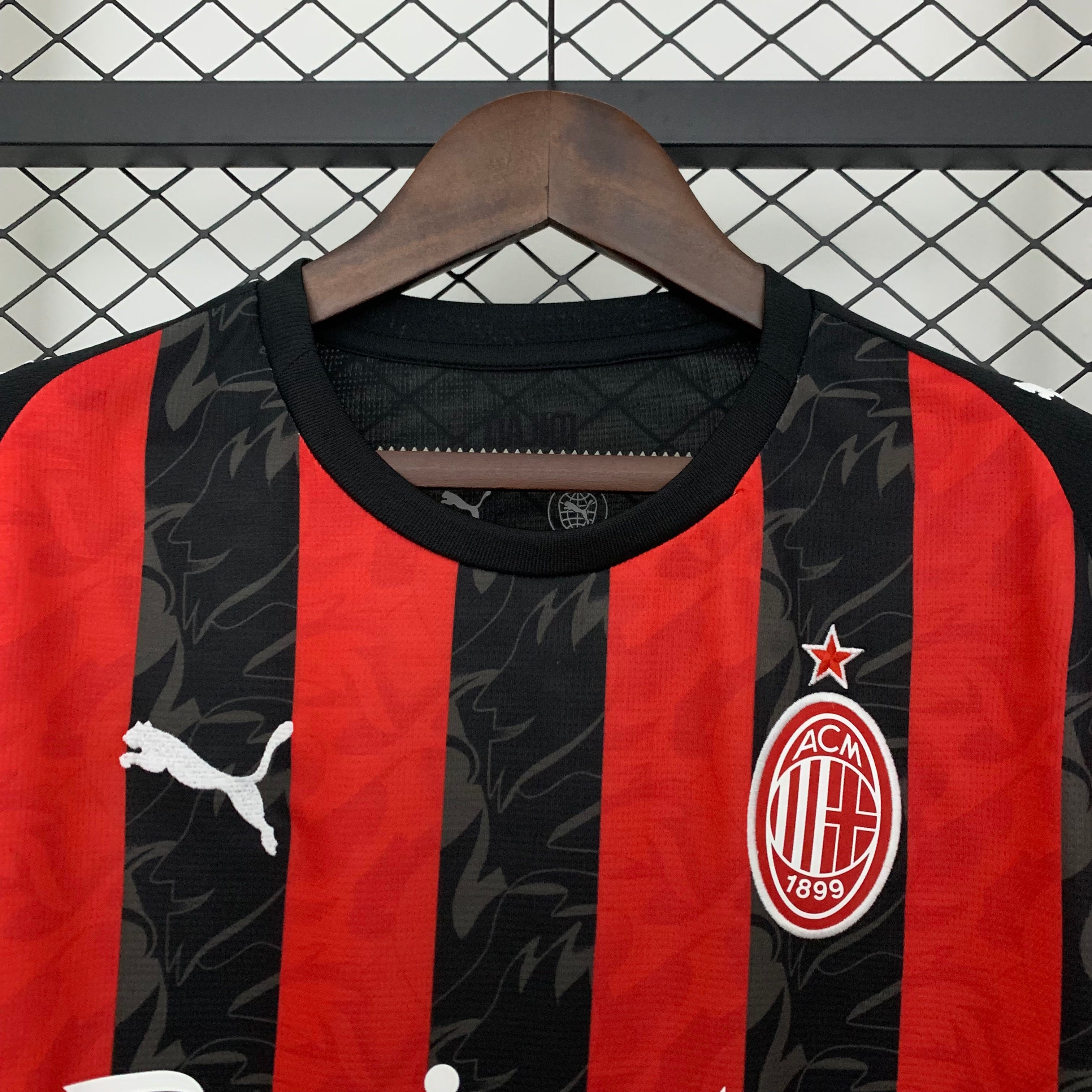 MAILLOT AC MILAN DOMICILE 2025/2026