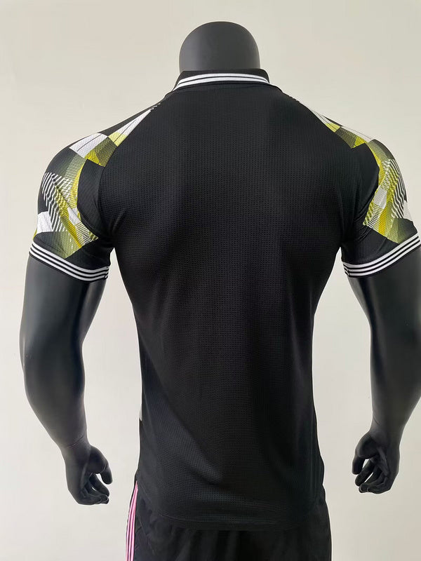 MAILLOT RÉAL MADRID VERSION NOIR 2025/2026