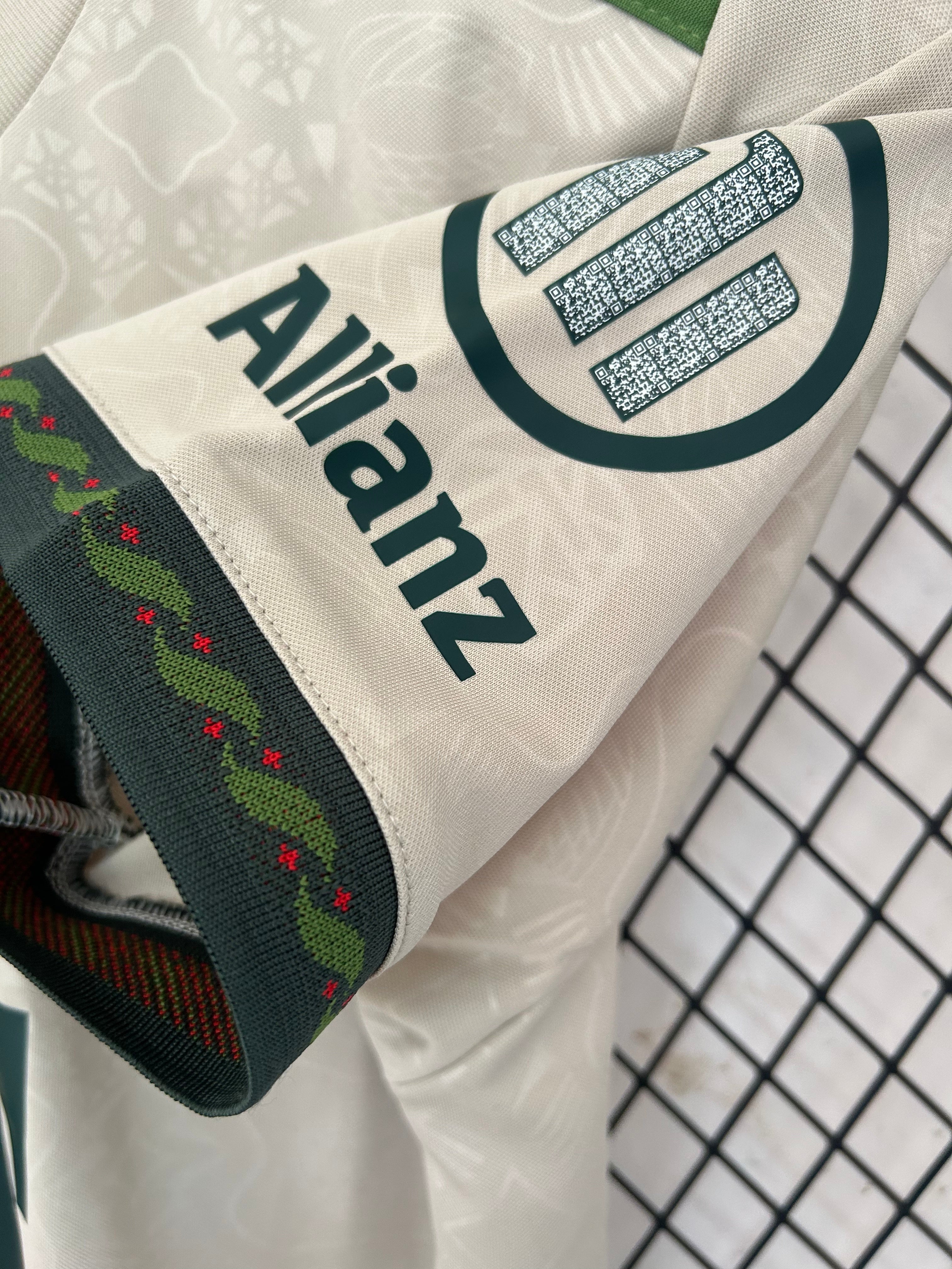 MAILLOT BAYERN MUNICH SPÉCIALE 2025/2026