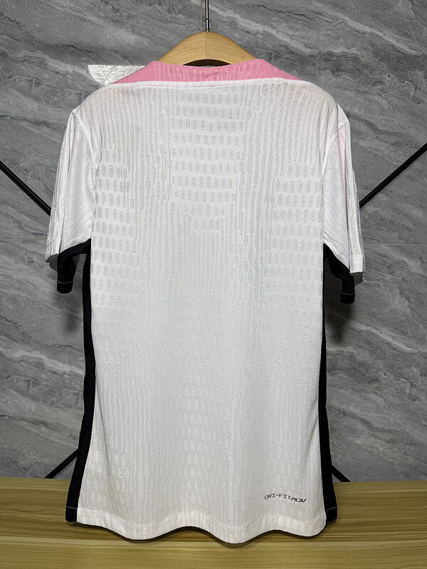 MAILLOT PARIS SG ÉDITION BLANC/ROSE 2025/2026